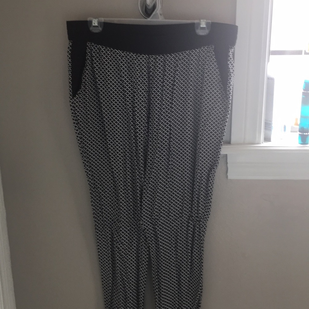 Beach or casual print jogger pant